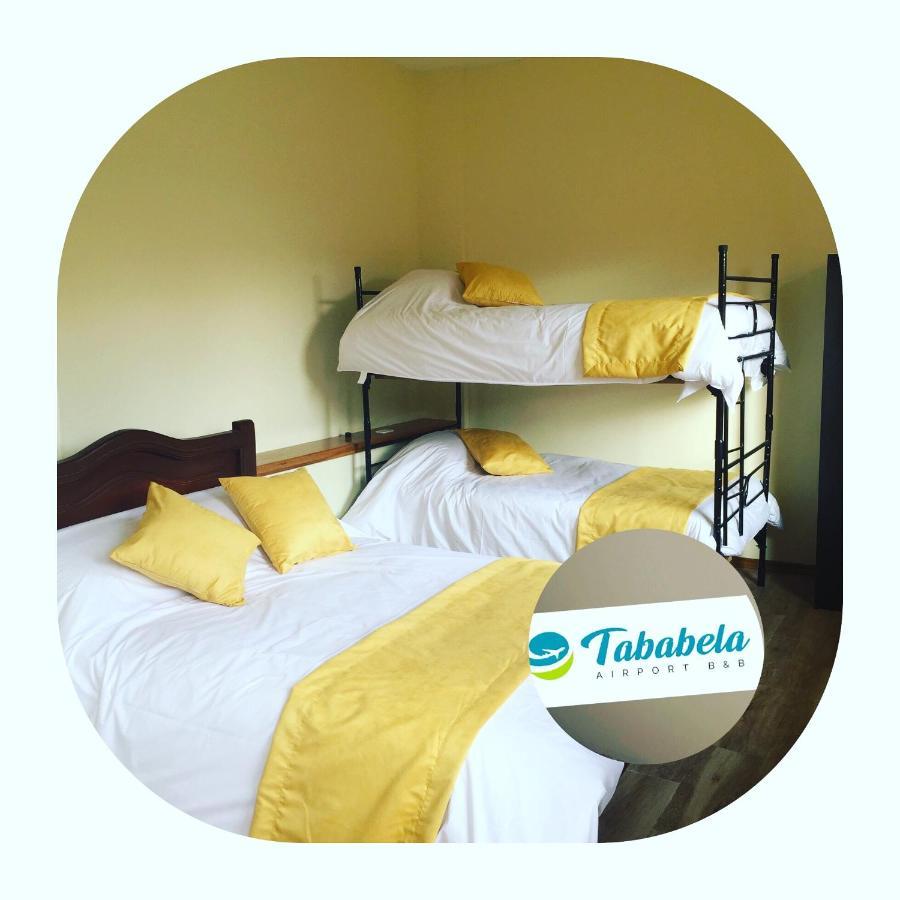 Tababela Airport B&B Esterno foto