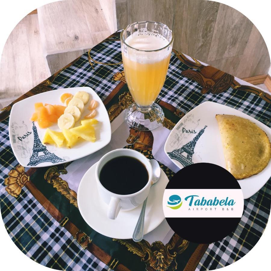 Tababela Airport B&B Esterno foto